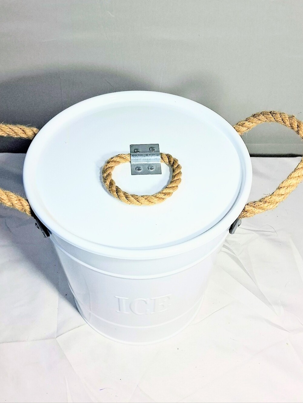 Farmhouse/ Cottagecore/Beach White Ice/Wine Bucket with Easy Carry Ropes - Picture 3 of 7